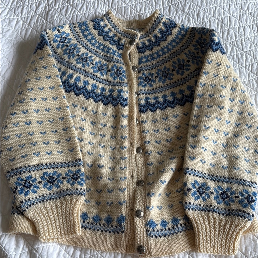 Cream and Blue Patterned Cardigan